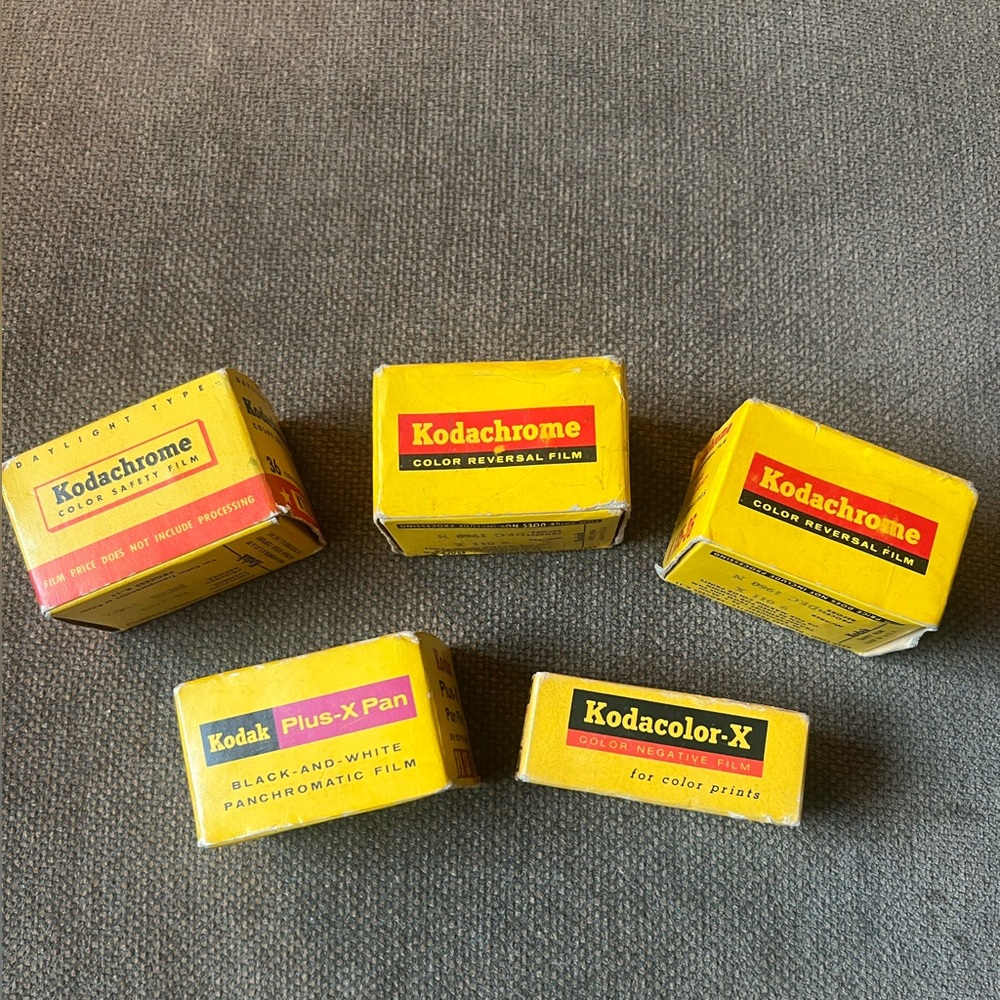 KODAK KODACHROME/KODAK PLUS-X PAN & KODACOLOR-X VINTAGE FILM Set of 5 & (3) Bags